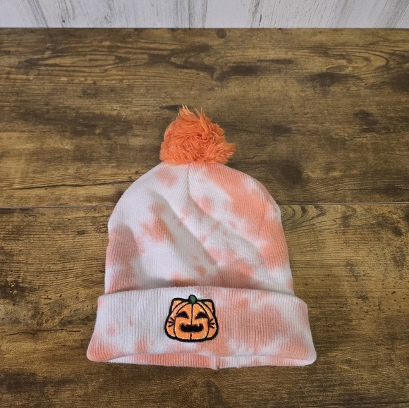 tie dye pom pom orange and white beanie with pumpkin cat patch one size - Picture 6 of 6
